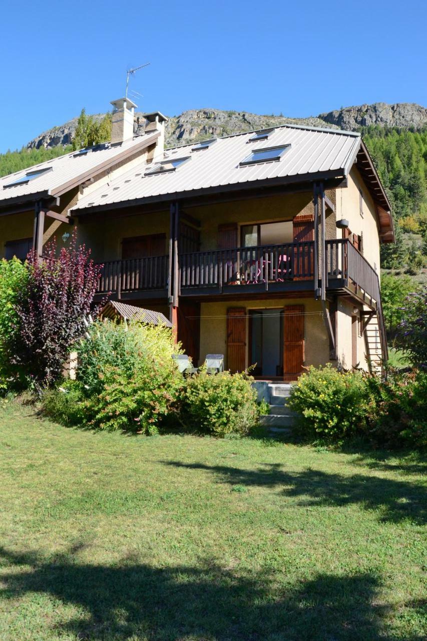 Le Rocher Le Monetier-les-Bains Luaran gambar